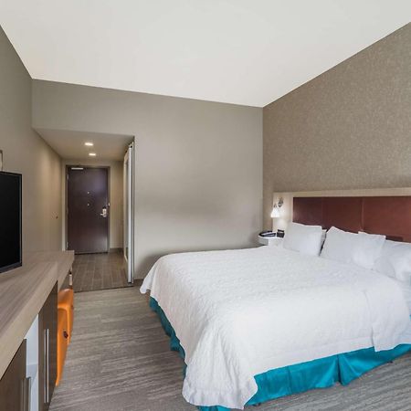Hampton Inn Newport Exteriér fotografie