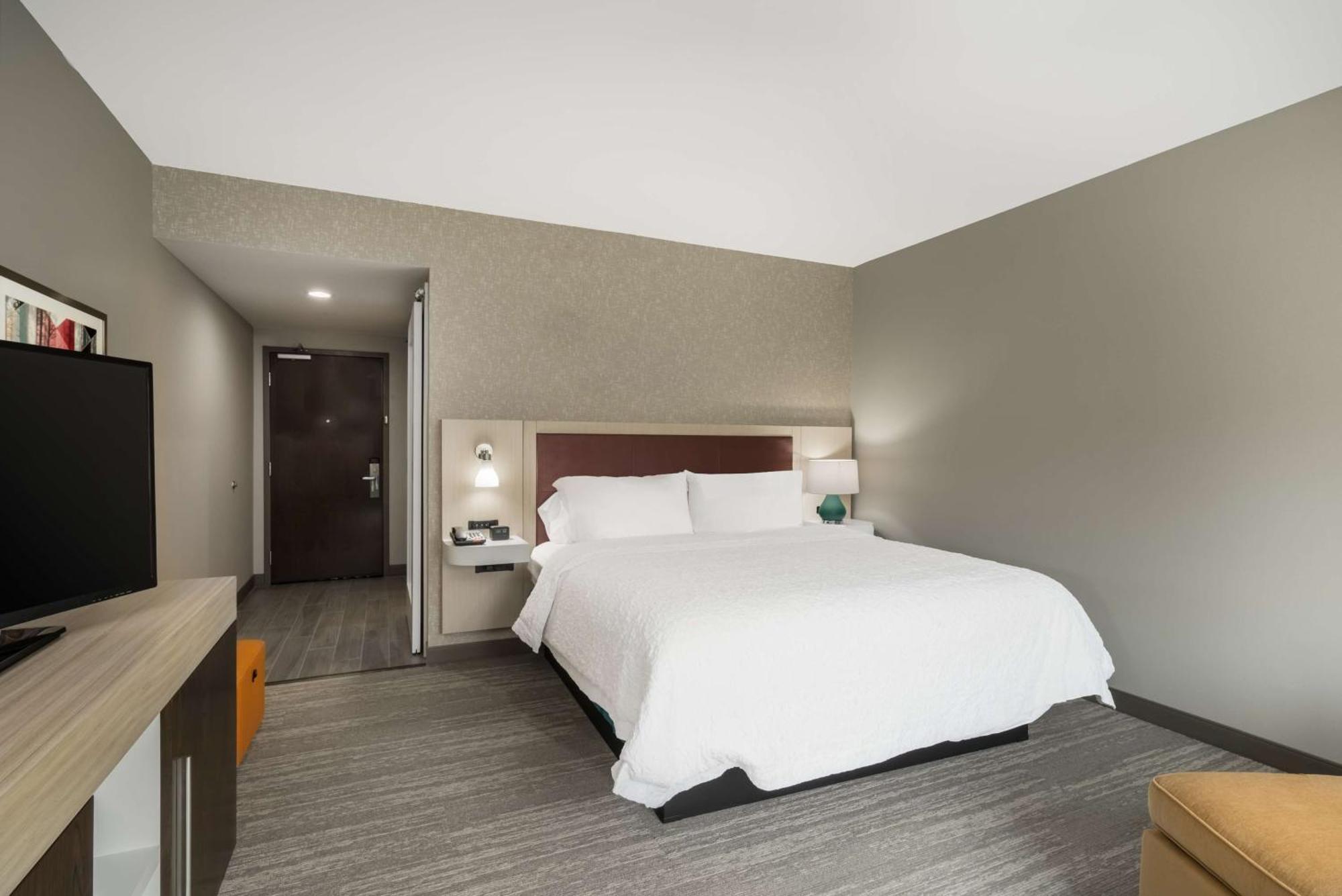 Hampton Inn Newport Exteriér fotografie